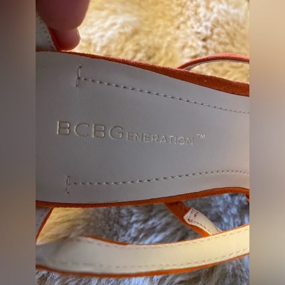 BCBGeneration Montie Orange Leather
Strappy 5 inch Heels Size 8 - Picture 7 of 13